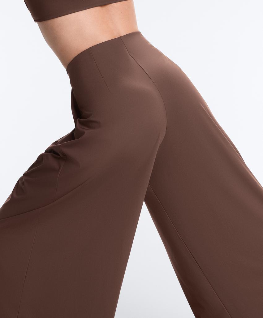 Широкие брюки Light Touch с защипами