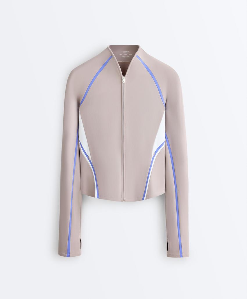 Легкая и теплая высокотехнологичная куртка с контрастными деталями