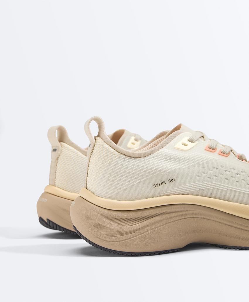 OY/PR 907 Running Trainers