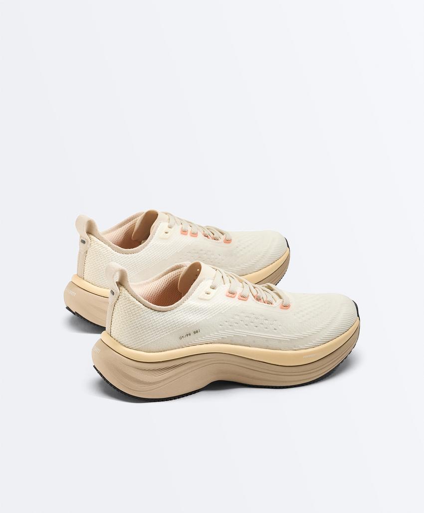 OY/PR 907 Running Trainers