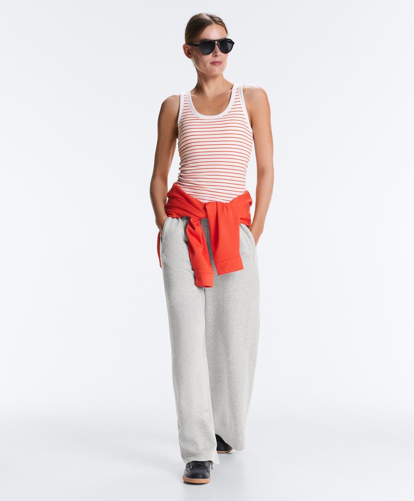 Удлиненный Майка - топ в рубчик с круглым вырезом из модала