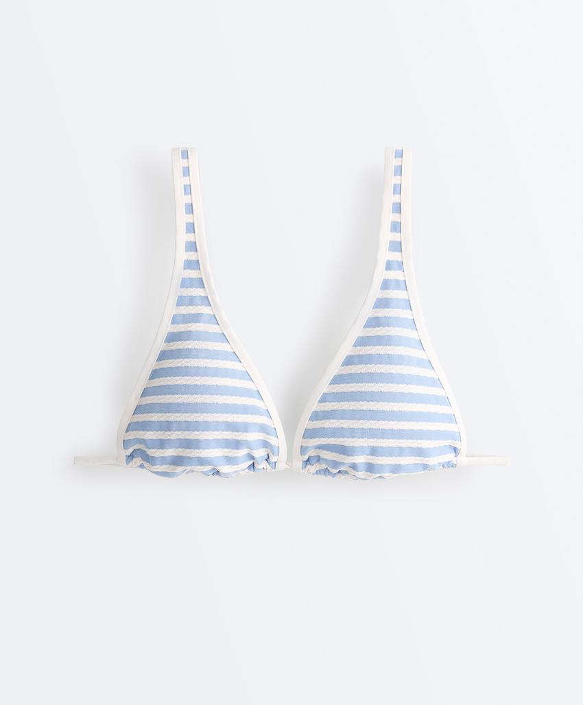 Топ бикини с треугольными чашками в рельефную полоску