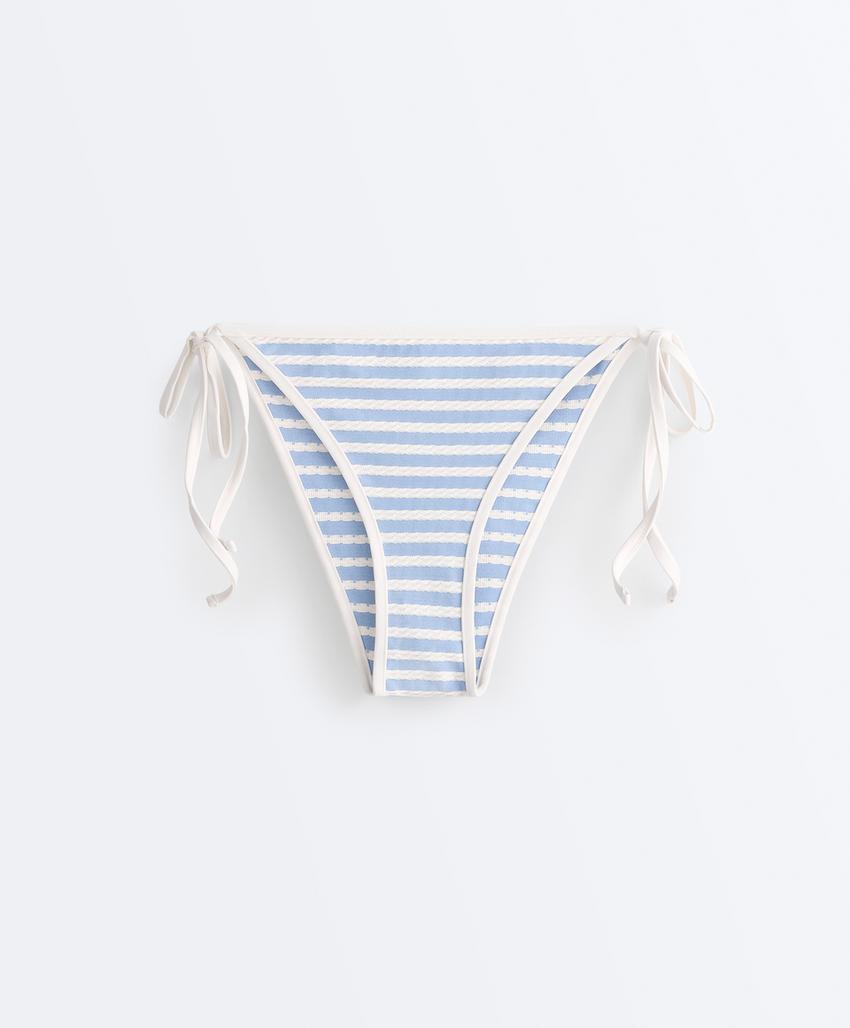 Полуоткрытые плавки бикини на завязках в полоску