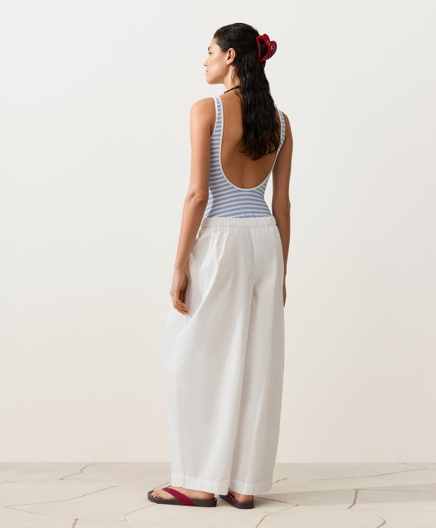 Купальник с круглым вырезом в полоску