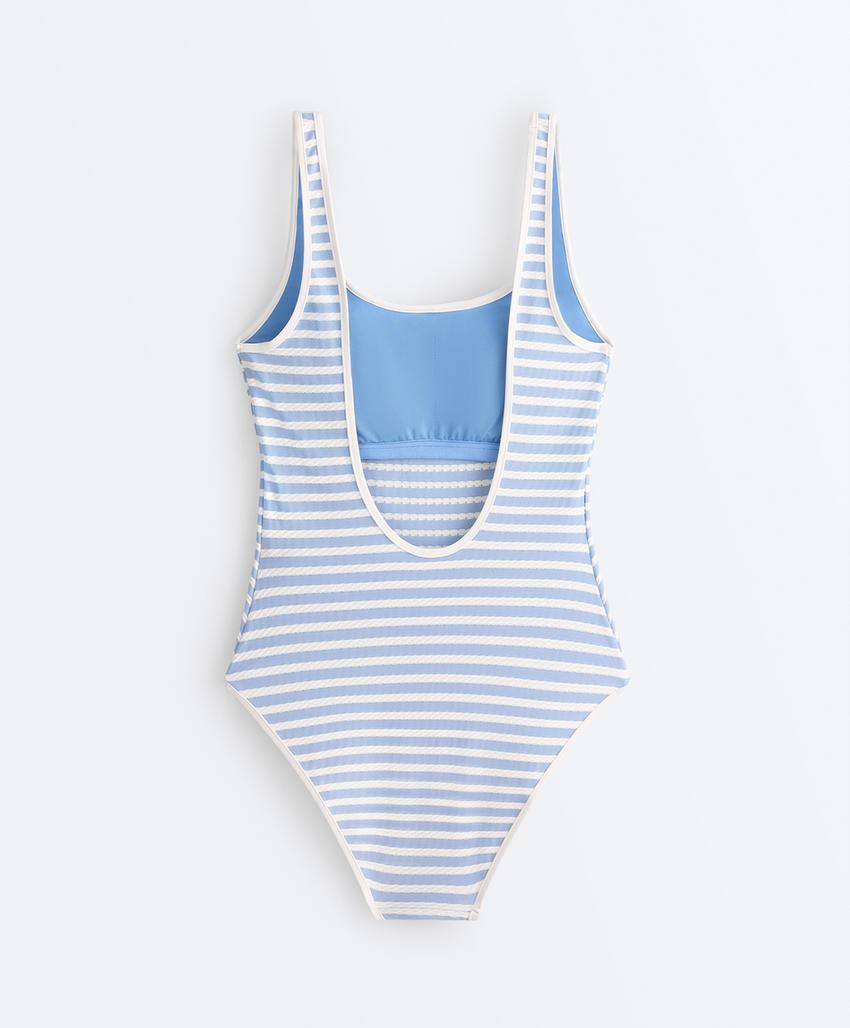 Купальник с круглым вырезом в полоску