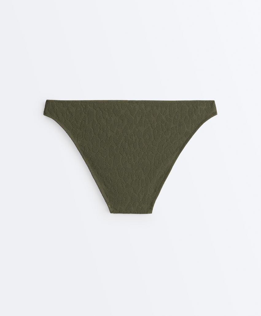 Классические плавки бикини с леопардовым принтом