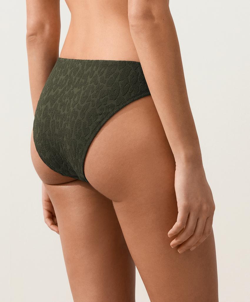 Классические плавки бикини с леопардовым принтом