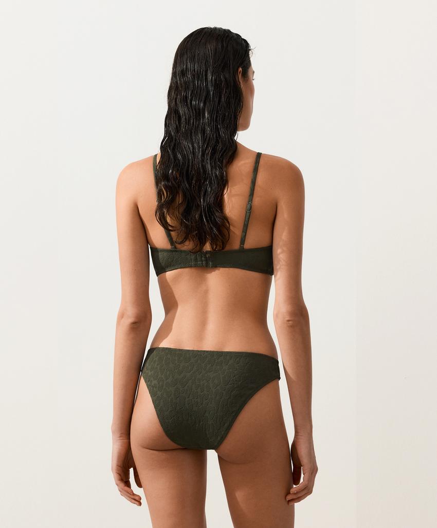 Классические плавки бикини с леопардовым принтом