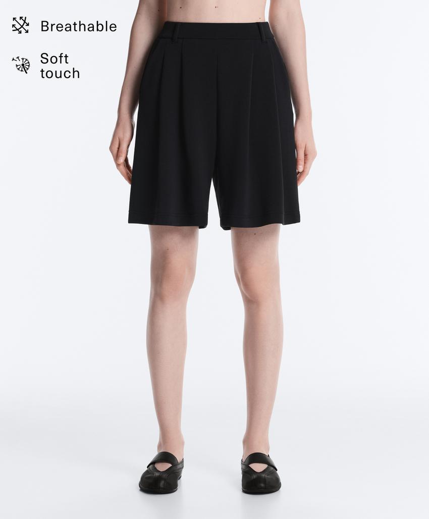 Бермуды с модалом и складками