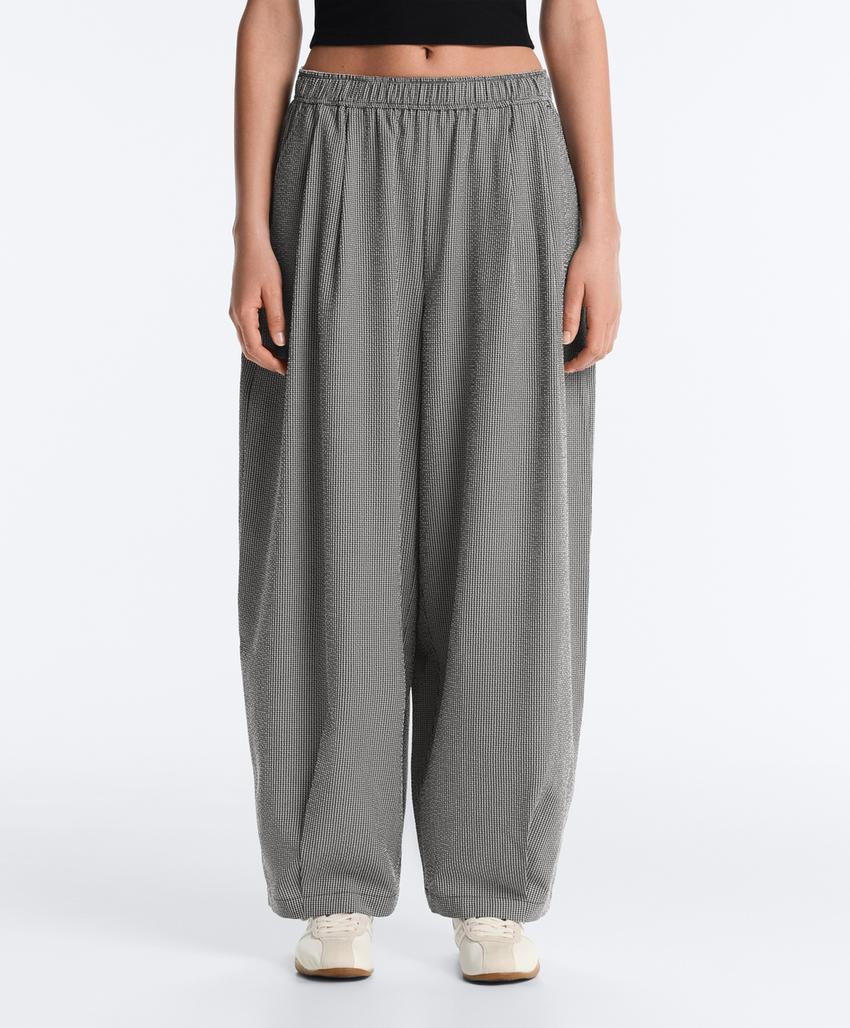 Брюки-бананы из смесовой ткани с лиоцеллом в клетку виши