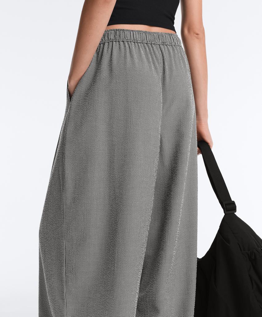 Брюки-бананы из смесовой ткани с лиоцеллом в клетку виши