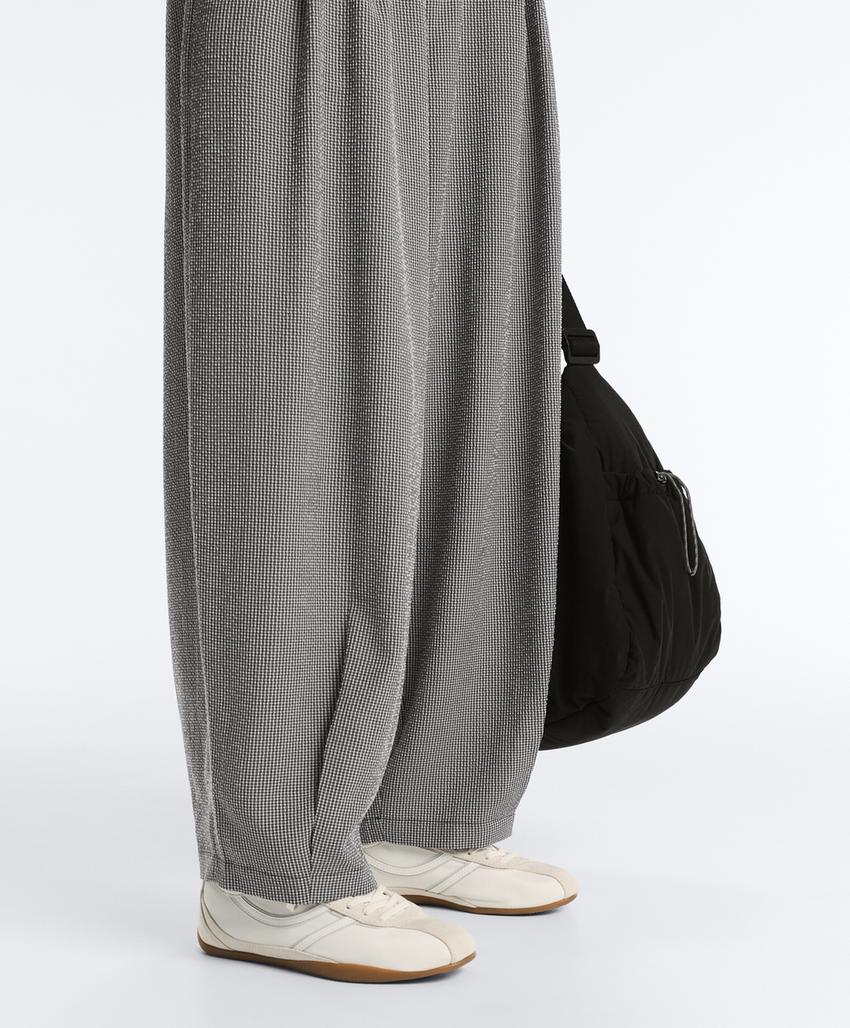 Брюки-бананы из смесовой ткани с лиоцеллом в клетку виши