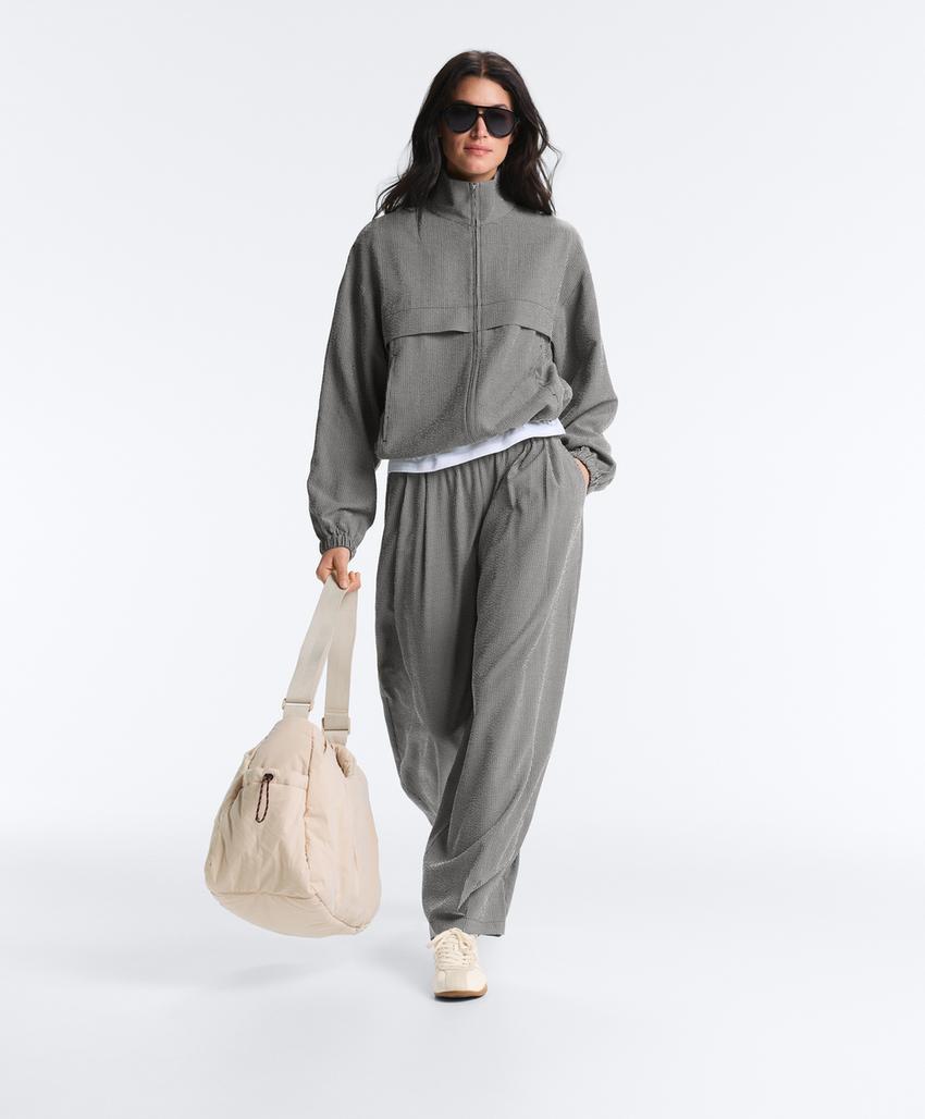 Брюки-бананы из смесовой ткани с лиоцеллом в клетку виши