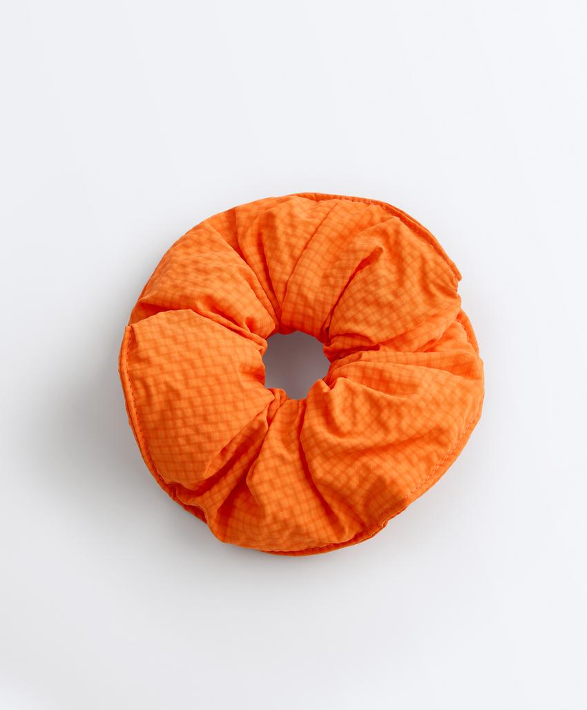 Большая стеганая резинка для волос