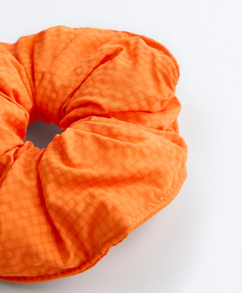 Большая стеганая резинка для волос