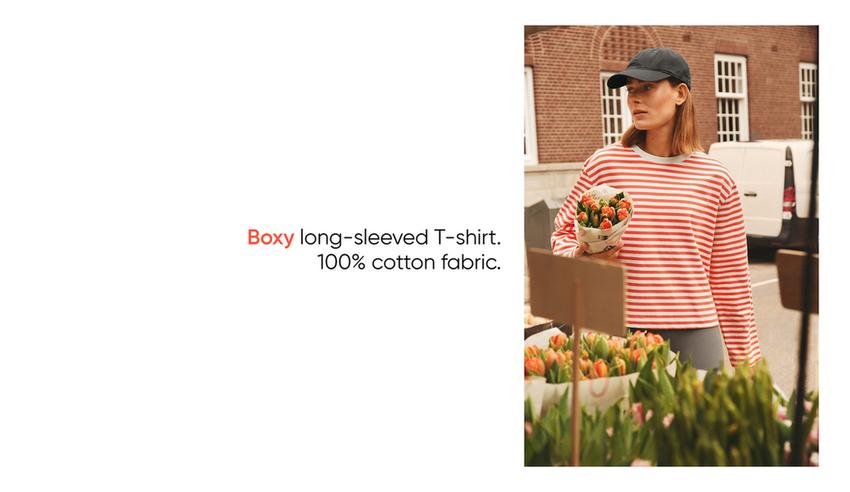 Футболка Boxy в полоску из 100%-го хлопка с длинными рукавами