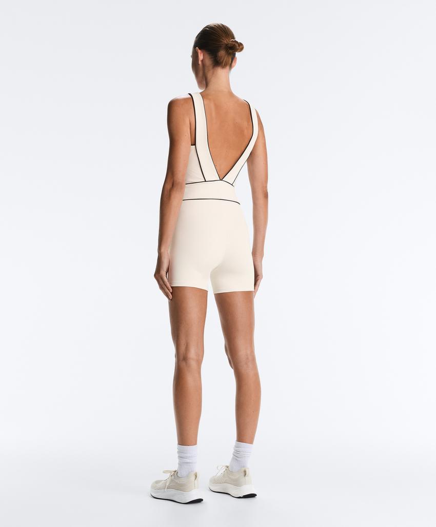 Короткий комбинезон Comfortlux Piping