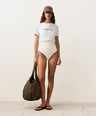 Купальник с V-образным вырезом и контрастной окантовкой- Заказать в России