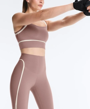 High-rise compressive core-control ankle-length leggings with contrast details- Заказать в России