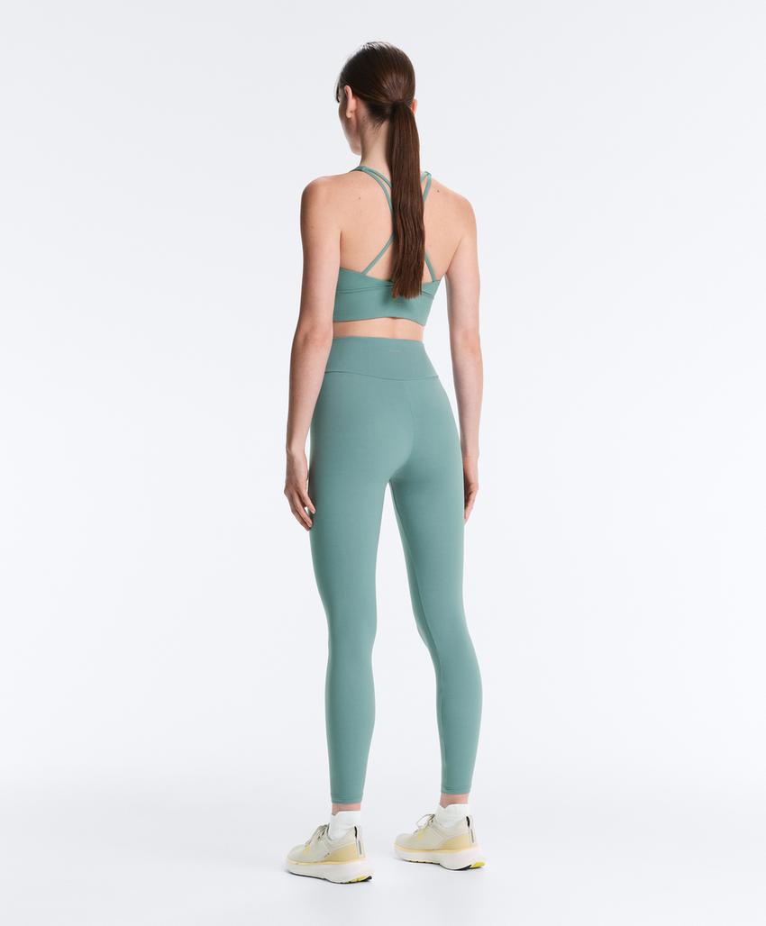 Спортивный бюстгальтер Comfortlux со средней степенью поддержки