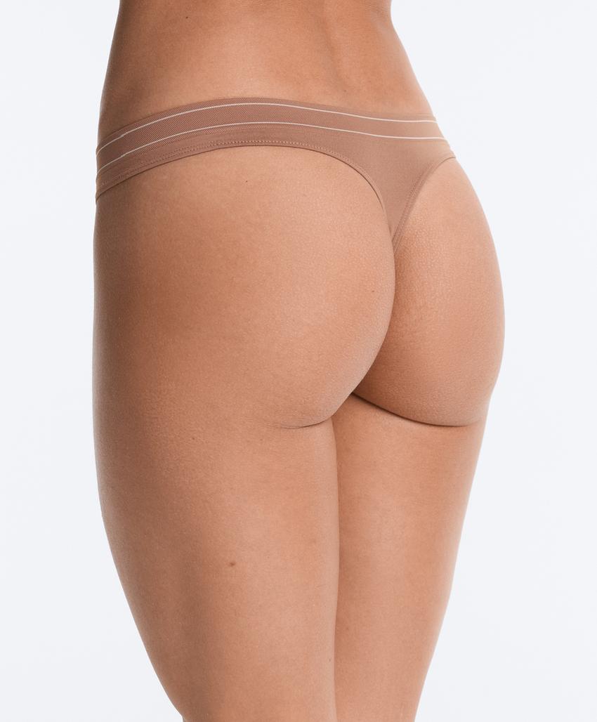 3 бесшовных трусов танга Soft touch с контрастными деталями