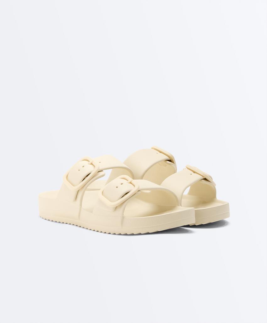 Сандалии для бассейна с пряжками