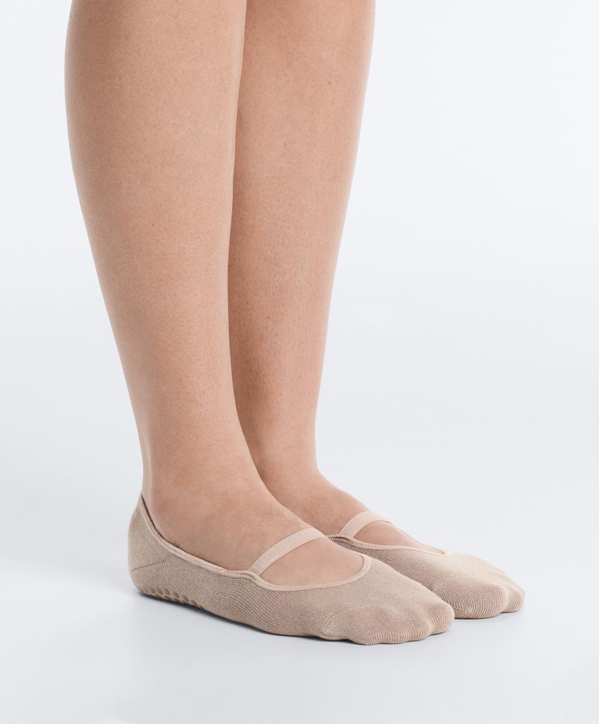 2 pairs of invisible cotton blend yoga and Pilates socks with crossover strap