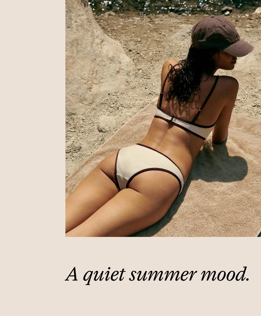 Классические плавки бикини с контрастной окантовкой