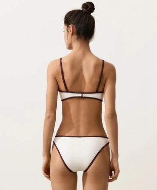 Топ бикини с треугольными чашками и контрастной окантовкой- Заказать в России