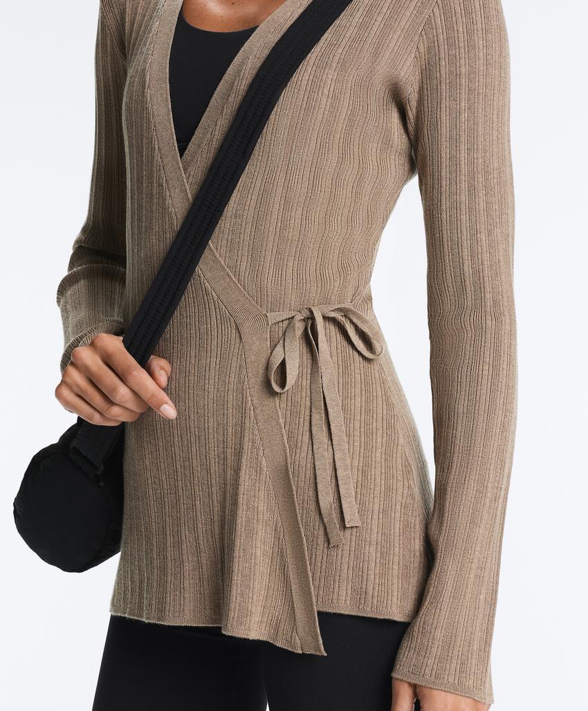 Длинная вязаная куртка Rib с боковой завязкой