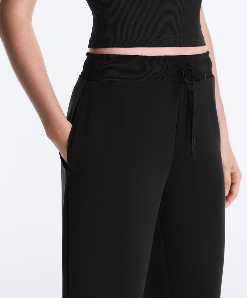 Зауженные брюки Jogger из мягкого модала в рубчик