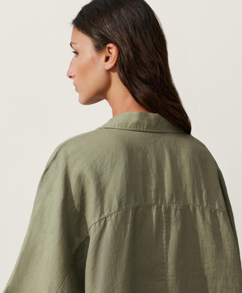 Рубашка оверсайз из 100%-го льна с короткими рукавами