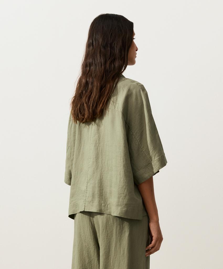 Рубашка оверсайз из 100%-го льна с короткими рукавами