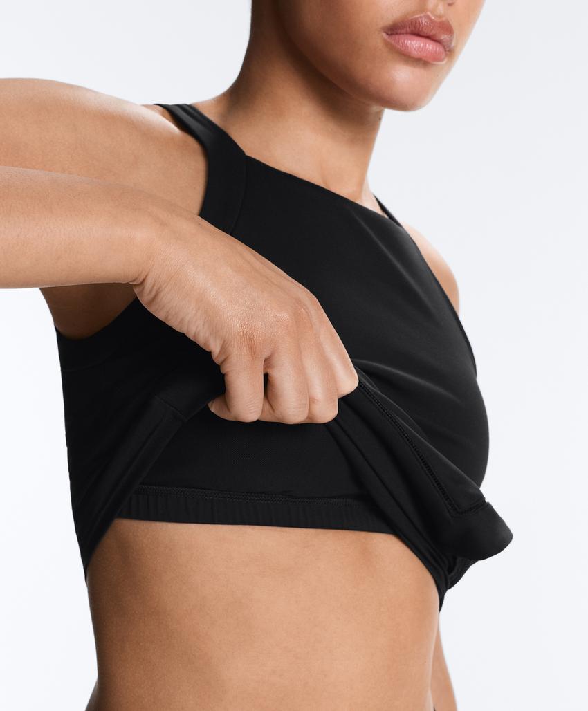 Топ-майка Comfortlux с вырезом халтер