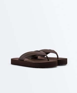 Textured platform beach sandals- Заказать в России