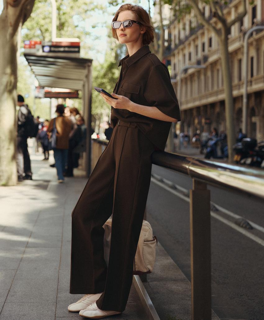 Брюки слим с низкой посадкой из хлопка пике с рельефным швом