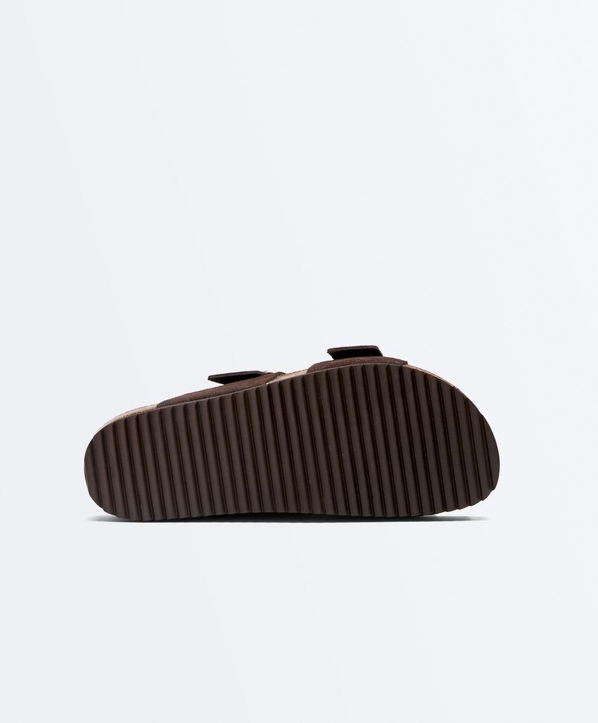 Сабо из разделанной кожи с пряжкой