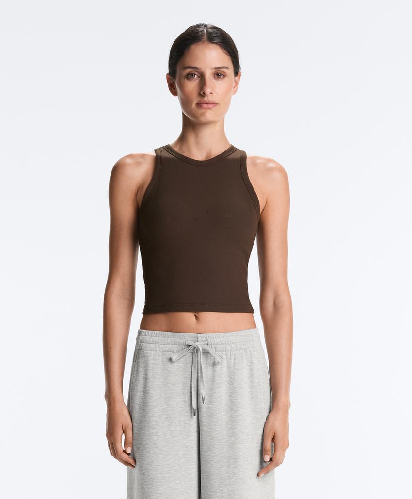 Удлиненный топ-майка в рубчик из смесового модала