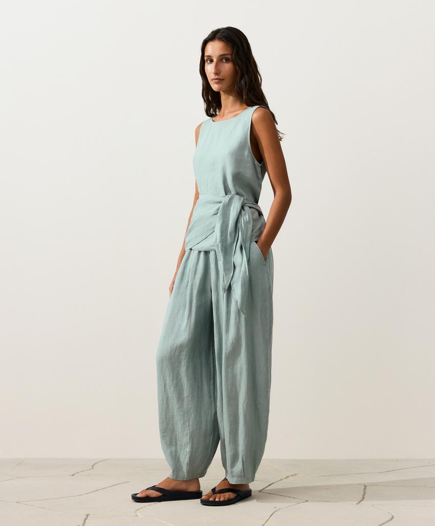 Топ без рукавов с поясом-платком из 100%-го льна