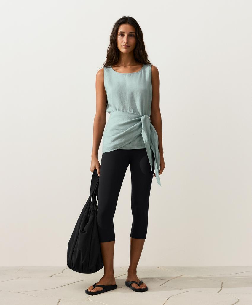 Топ без рукавов с поясом-платком из 100%-го льна