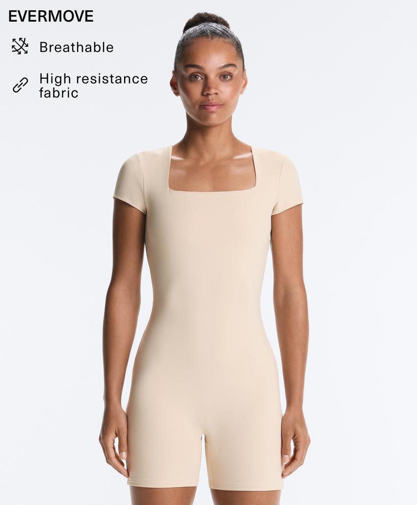 Короткий комбинезон Evermove с квадратным вырезом