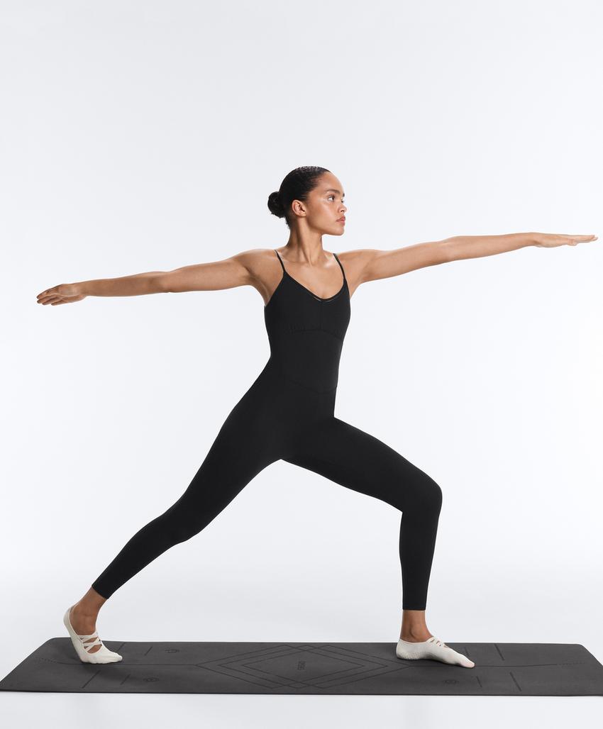 Длинный комбинезон Comfortlux с ажурной строчкой