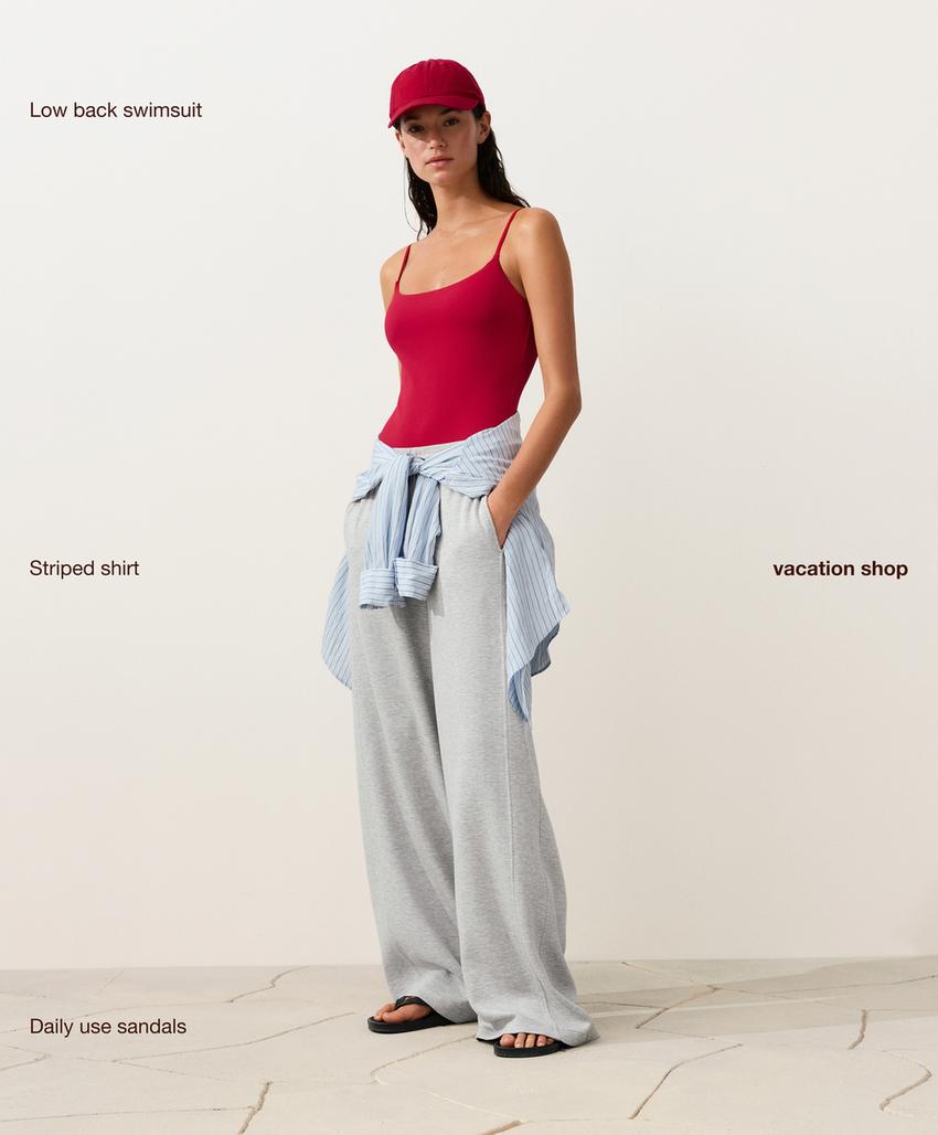 Купальник с круглым вырезом из пике