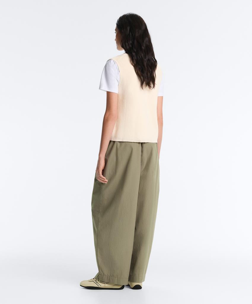 Вязаный кардиган с V-образным вырезом из хлопка