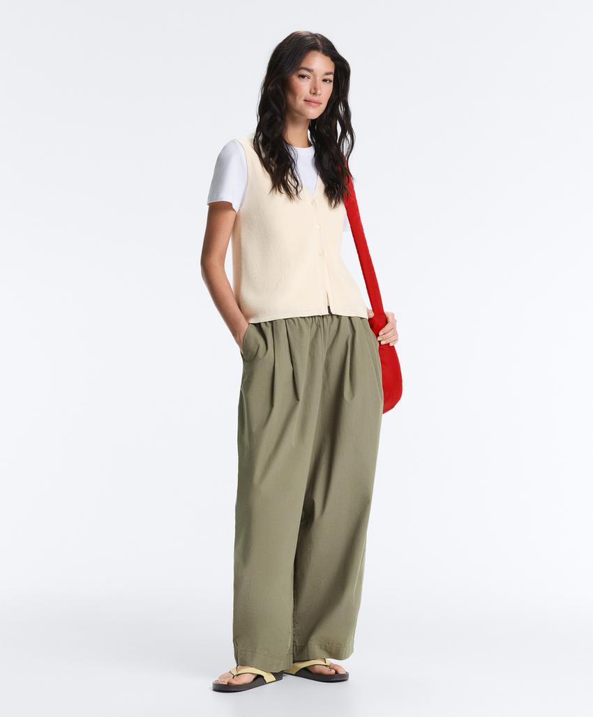 Вязаный кардиган с V-образным вырезом из хлопка