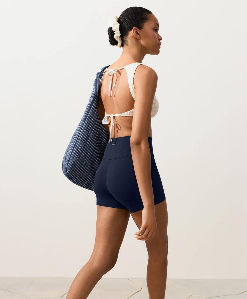 Топ бикини халтер из кроше с пузырьками