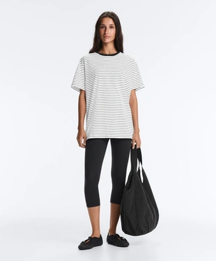 Oversize short-sleeved cotton blend T-shirt with contrast stripes- Заказать в России