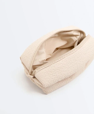 Textured wash bag- Заказать в России