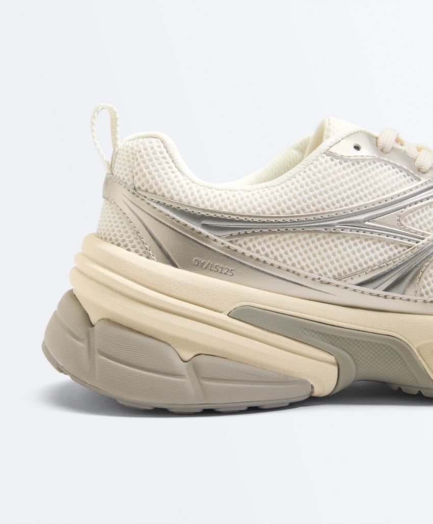 Беговые кроссовки Running