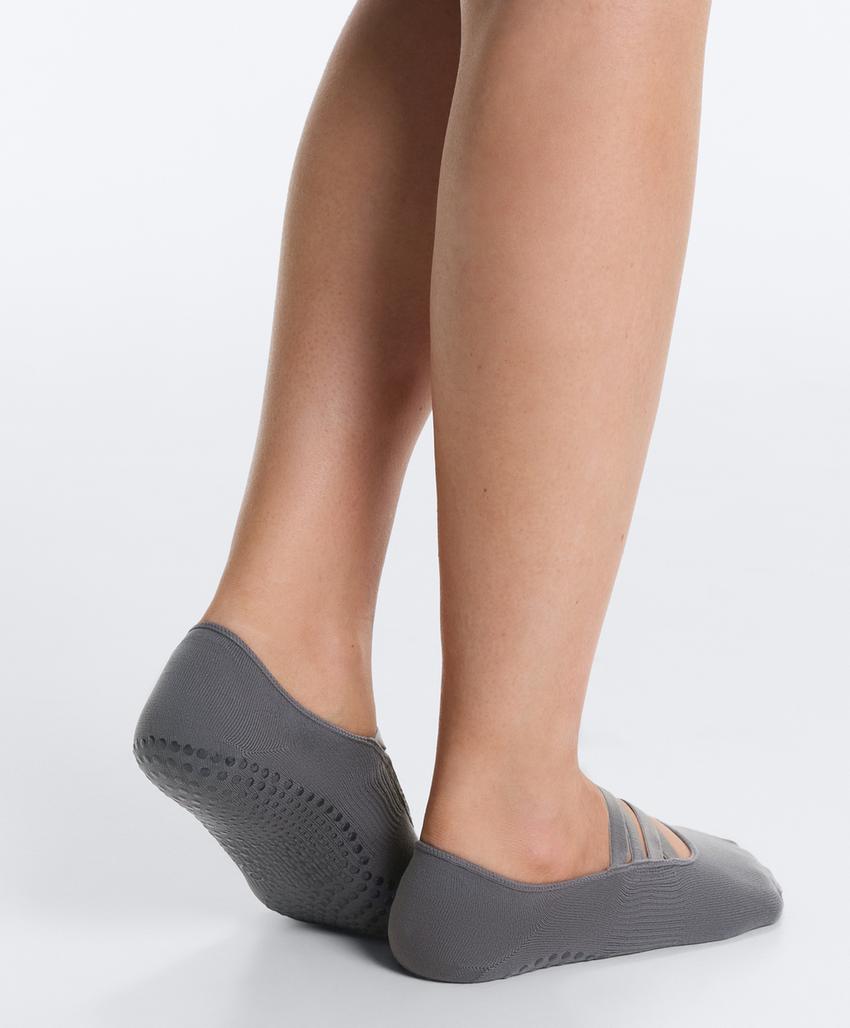 2 pairs of invisible polyamide blend yoga and Pilates socks with double straps